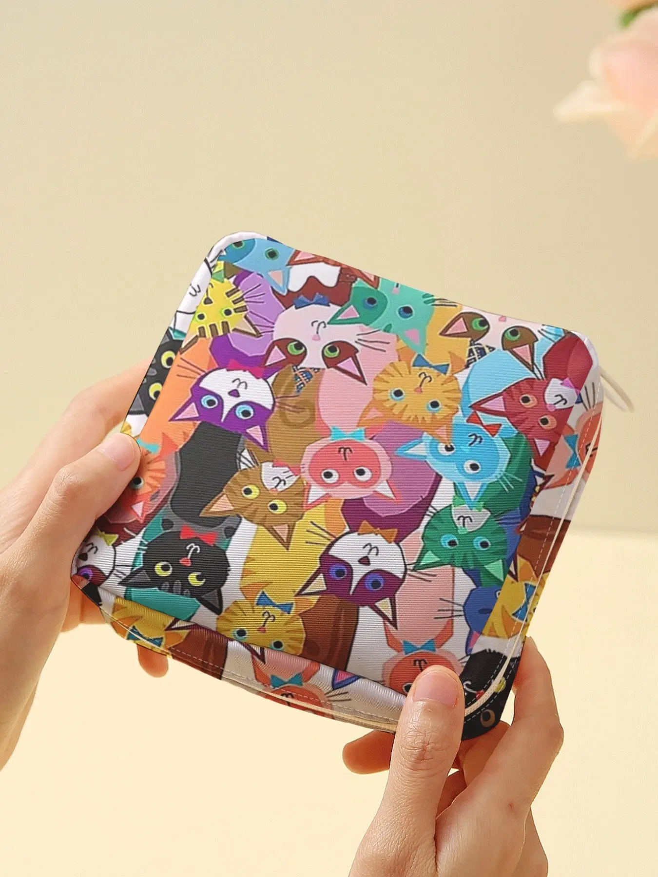 Cute Cat Pattern Portable Sanitary Pad Storage Bag, Lightweight Organizational Pouch, Travel Cosmetic Organizer, Women's Essential Accessory
