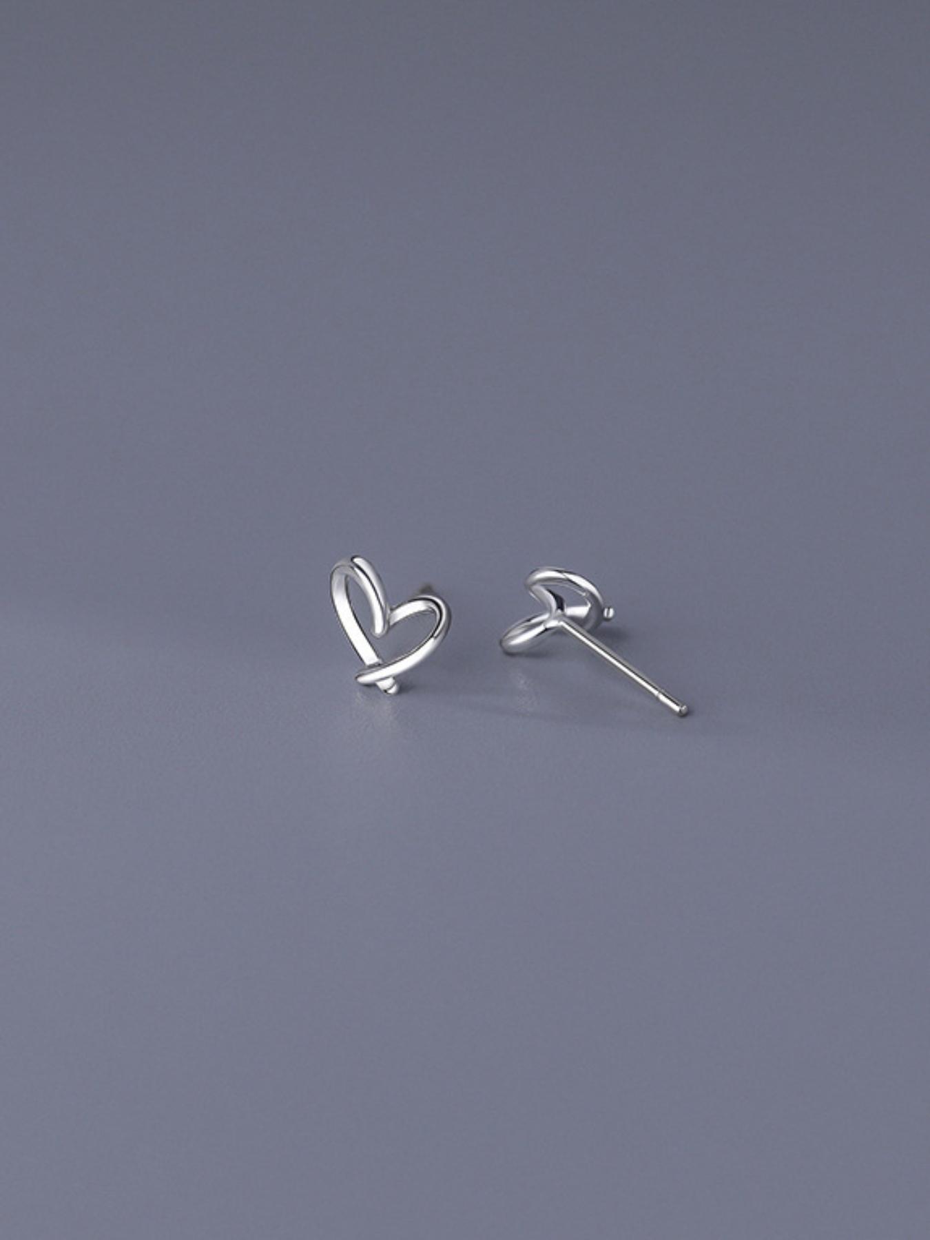 S999 Sterling Silver Hollow Heart Design Stud Earrings, Fashion Exquisite All-match Ear Jewelry for Girls Gift, Temperament Accessories for Daily Wear, Valentine's Day, Gift, Gifts for Wife, Pretty Studs, Heart Shaped Earrings