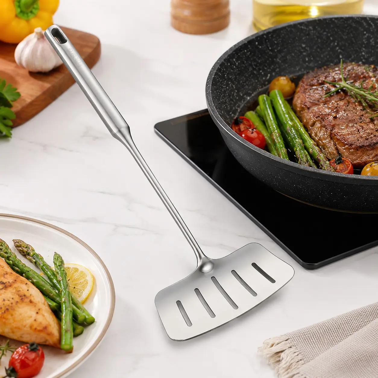 304 Stainless Steel Fish Spatula & Pancake Flipper, Multi-Functional Slotted Cooking Utensil with Oil Draining Design, Durable Kitchen Tool for Flipping, Frying All Kinds of Food for Home Daily Cooking