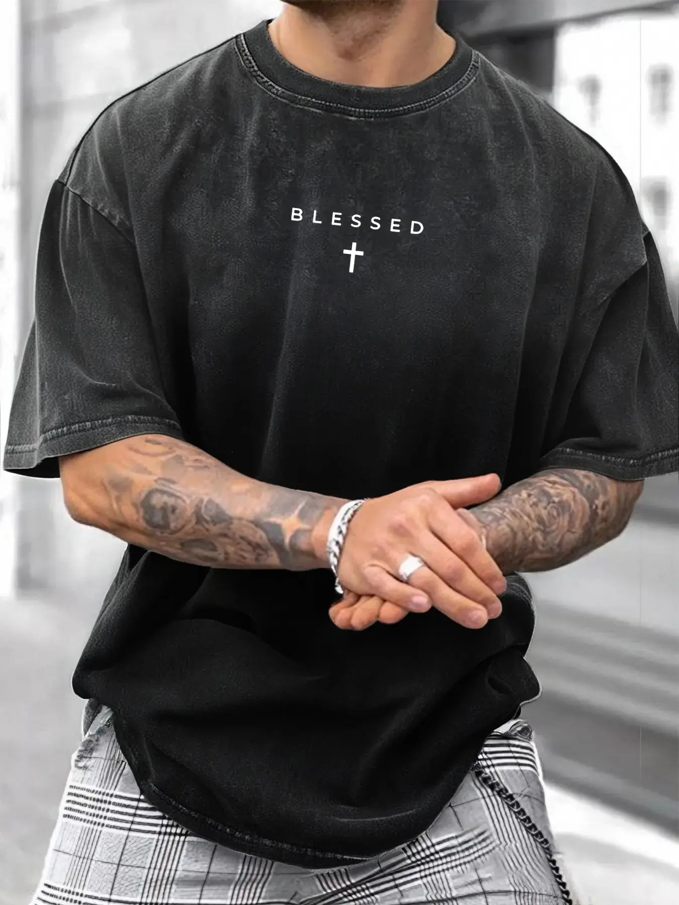 Men's Cross & Letter Print Round Neck Tee, Casual Street Short Sleeve T-shirt for Summer, Men's Top for Daily Wear