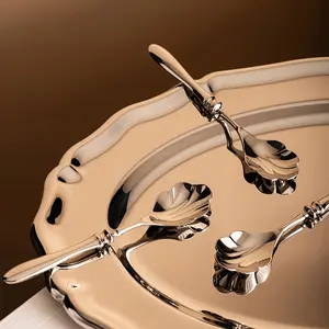 Mini Dessert Spoon Set, 2pcs Cute Shell Shape Spoons, Perfect for Ice Cream, Pudding, Coffee & Dessert Lovers