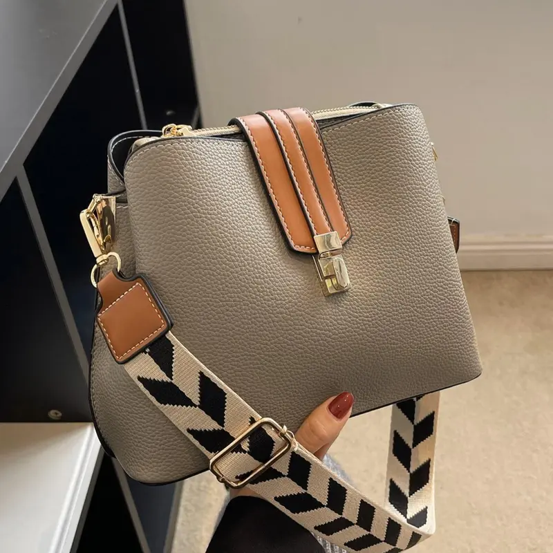 Women's Elegant Colorblock PU Leather Crossbody Shoulder Bag, Casual Versatile High-Quality Purse Crossbody Purses Bag for Daily Commute and Daily Use