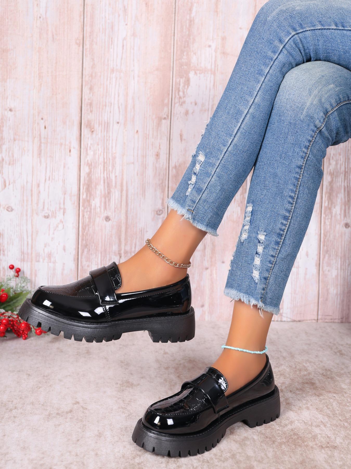 Women's Platform Comfortable and Soft Burgundy Loafers, Slip on Loafers, Casual Shoes, A Must-have for Daily Casual Fashion Wear, A Must-have for Commuting To Work and School in All Seasons, and A Must-have for Gifts