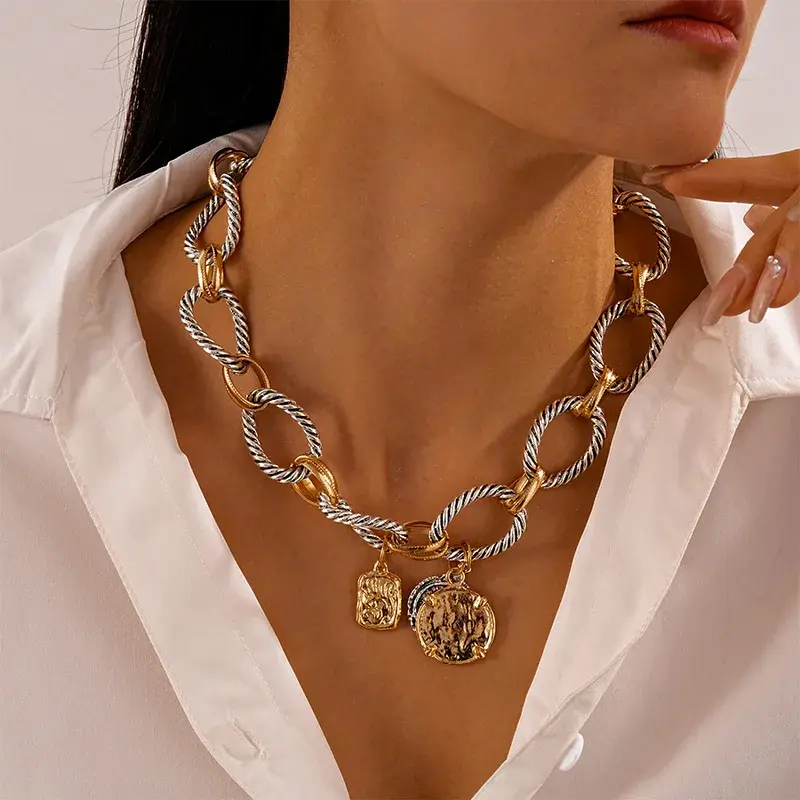 Women's Gold and Silver Necklace with Vintage Coin Pendant, Bold Chunky Twisted Chain, Easy-to-match Streetwear for Fashion Photos, Party Wear, Retro And Nostalgic Atmosphere, Thick Chain Combination, Travel, Twisted Thick Chain