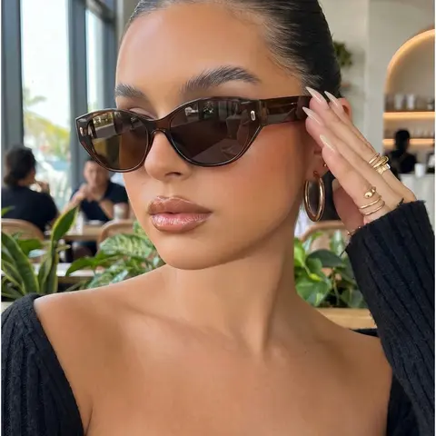 Women's Cat Eye Sunglasses, Lightweight Retro Y2K Style, UV400 Protection, Perfect for Beach, Summer Vacation, Travel, Outdoor Wear