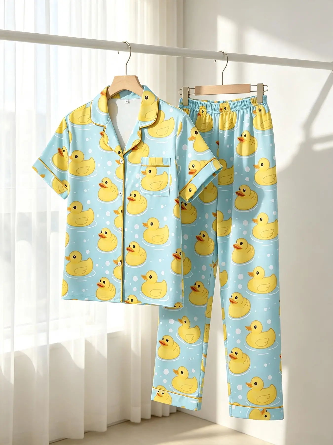 Women Cute Rubber‑Duck Print Pajama Set, Short‑Sleeve Cardigan Top And Long Pants, All‑Season Wear, Playful Cartoon Loungewear, Refreshing Aesthetic Home Outfit For Indoor Relaxation