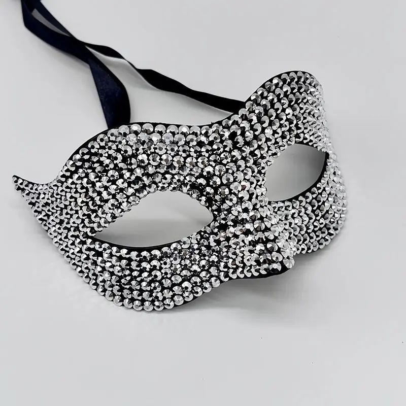 High-end British-style Half-face Mask with Embellishments, Perfect for Masquerade Parties and Bar Costumes