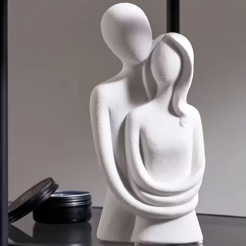 Modern Luxury Abstract Couple Hug Sculpture, Nordic Style Decor, Suitable for Living Room and Bedroom, Multi-Functional Home Decoration