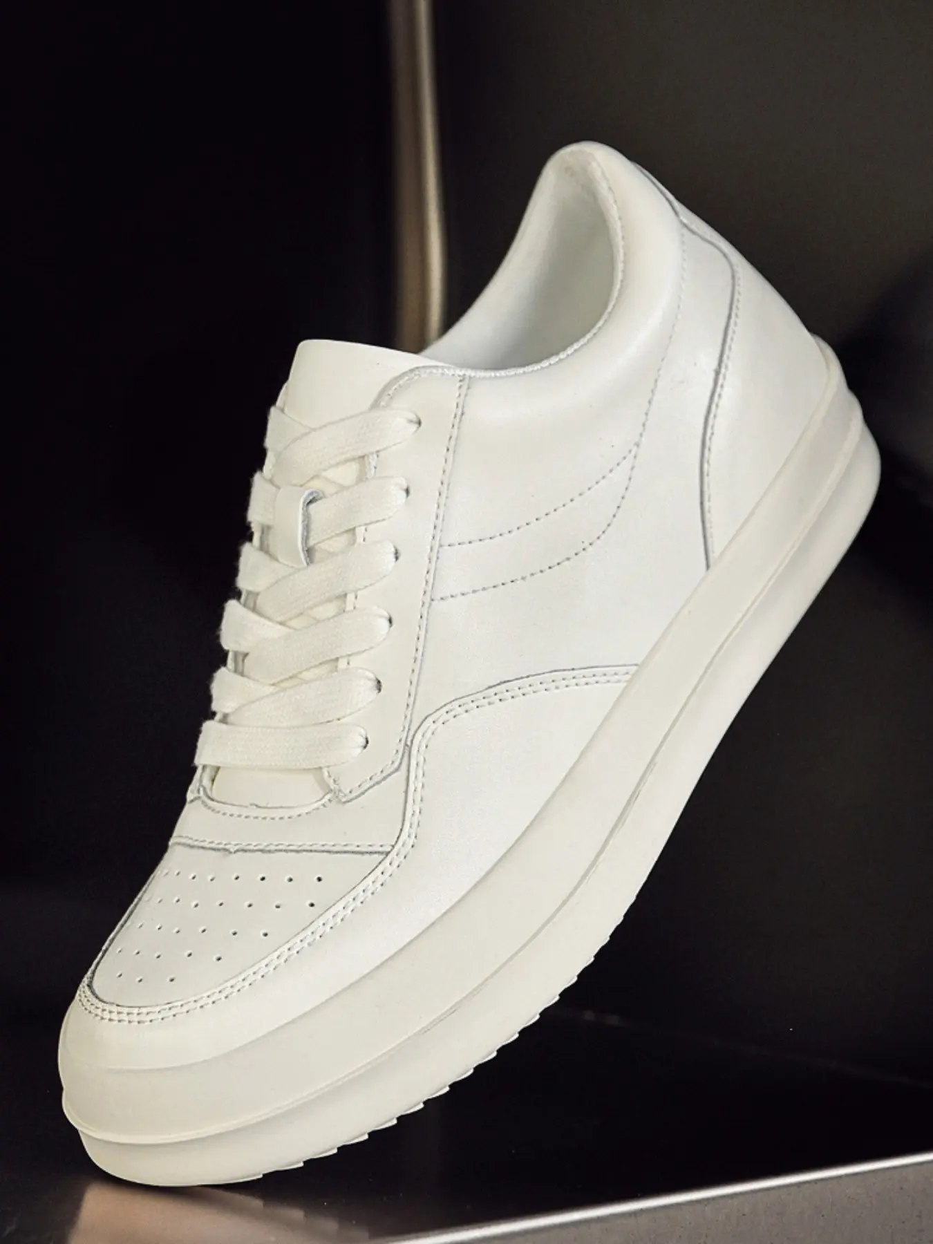 Men's Height-Boosting Thick Sole Sneakers, Classic Chunky Sneakers, Casual Walking Shoes, Fashionable Leisure Sports Shoes, Leather Upper, Comfortable Daily Wear, Thick Soled Sneakers, Height Increasing Sneakers