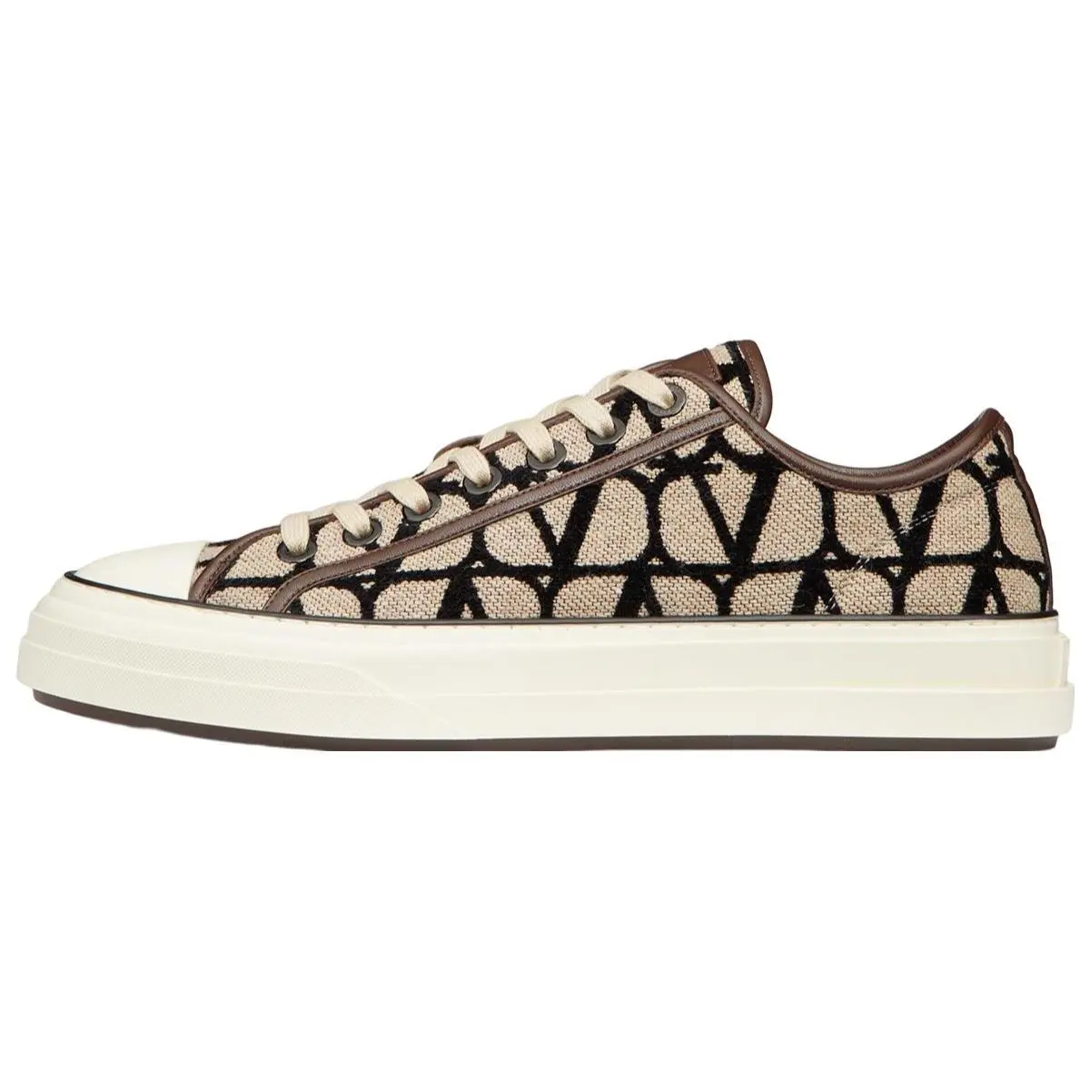 Valentino Totaloop Leather Lace-Up Round-Toe Low-Top Fashion Sneakers for Men in Beige and Black Verifiable, with credentials and supporting global authentication
