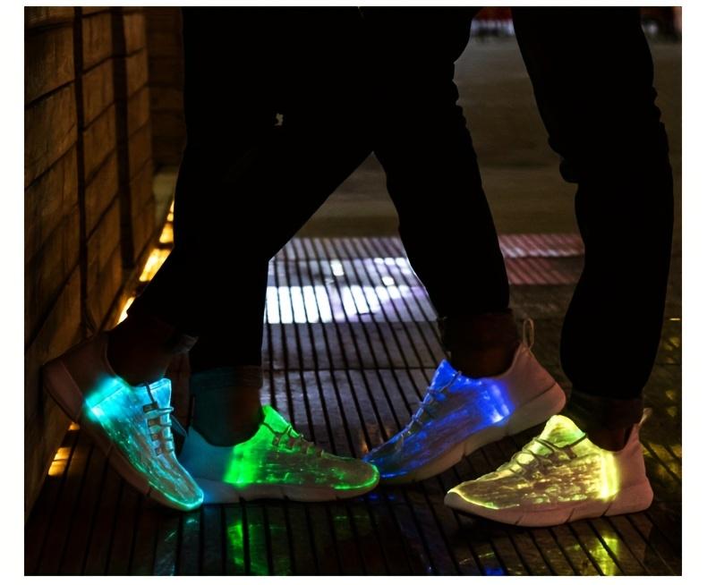 Men's and women's fashionable sports shoes with colorful flashing lights, rechargeable and breathable, suitable for parties, outdoor sports, weddings and daily wear, casual shoes, lace-up style, modern shoes colorful shoelace