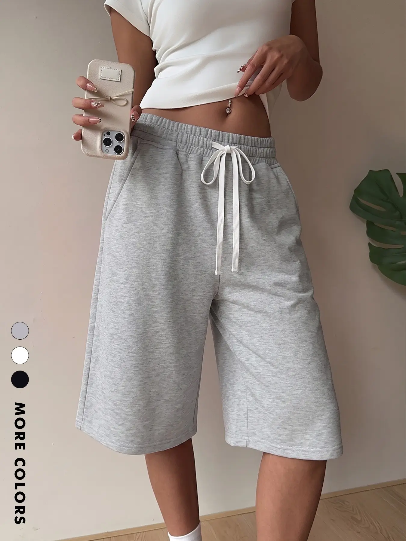 Heather Grey Drawstring High Waist Wide Leg 7/8 Length Capri Sweat Pants Women Soft Knit Calf-Length Oversized Baggy Minimalist Daily Coffee Street Outdoor All Season Casual Lounge Cropped Capri Bottoms #capripants #widelegcapri #78lengthcapri #casualloun