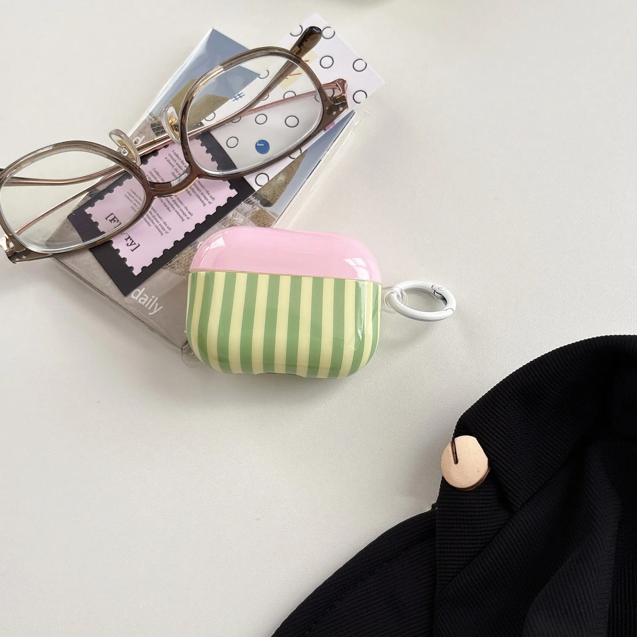 Apple AirPods 1/pro/pro2/pro3 Bluetooth-compatible Earbuds Protective Case, Cute and Adorable Design, Durable Protection Shell