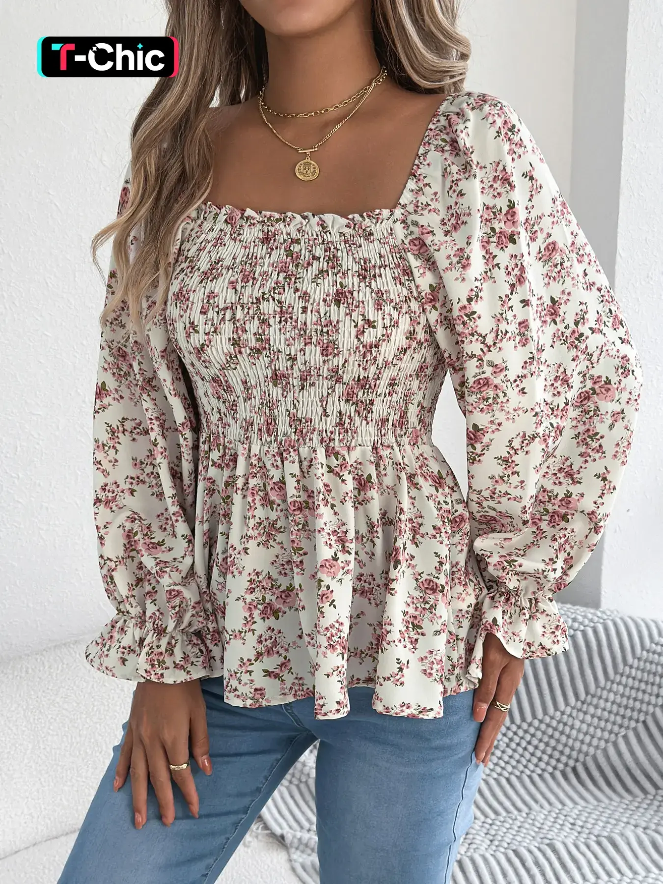Women's Ditsy Floral Print Ruffle Trim Fitted Blouse, Boho Fashion Top for Holiday, Vacation and Daily Wear, Women's Clothing for Spring & Fall, Womenswear