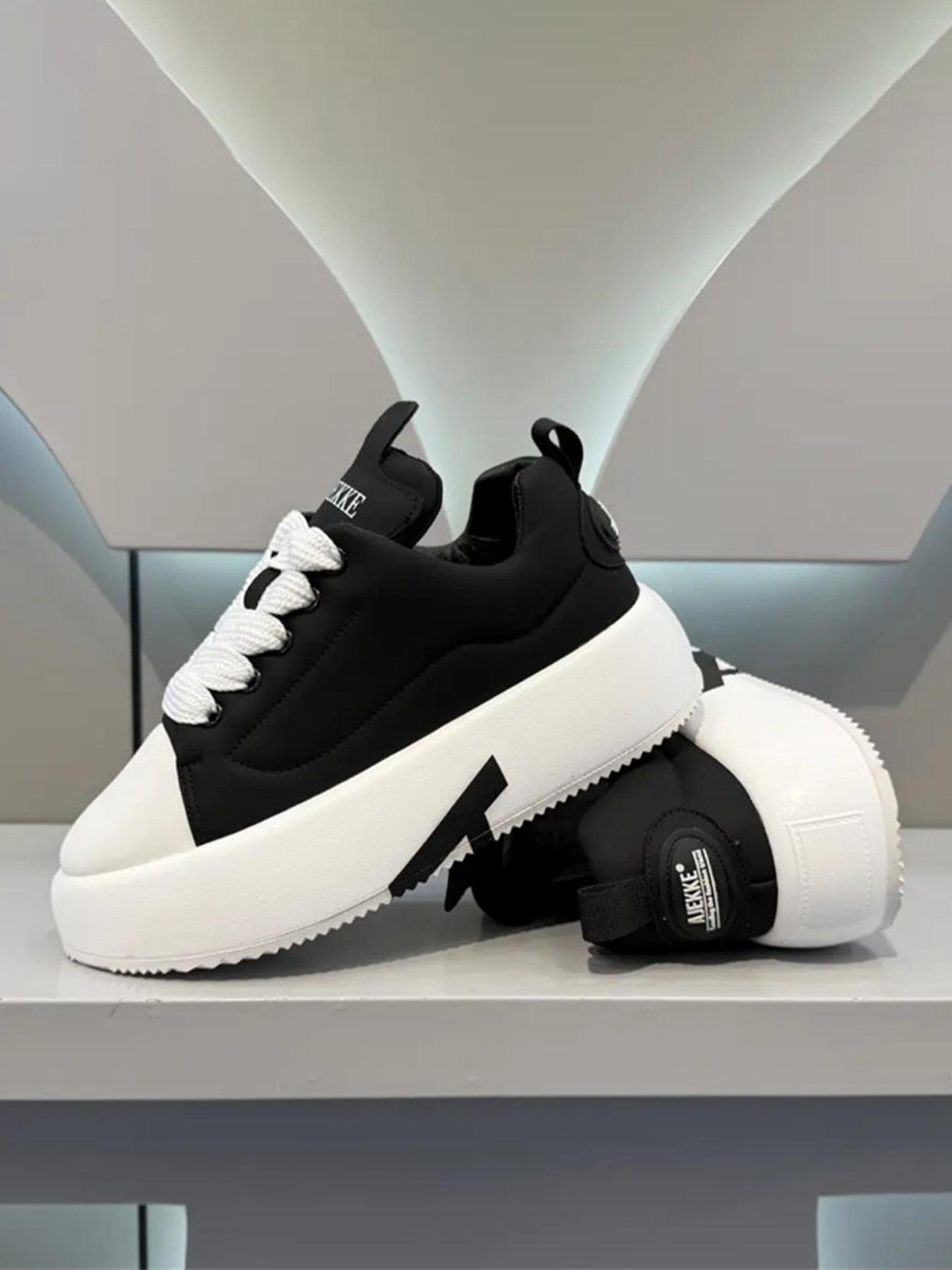 Men's Fashionable Lace Up Low Top Sneakers, Casual Comfortable Breathable Sports Athletic Running Shoes, Male All-match Round Toe Shoes for Daily Wear, Closed