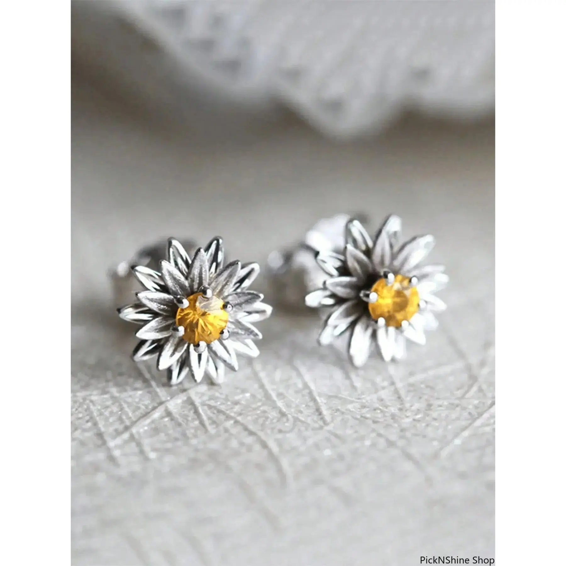 Women's Daisy Flower Stud Earrings - Silver-Tone Alloy, Cubic Zirconia, Lightweight, Non-Synthetic Materials, Ideal for Daily Wear