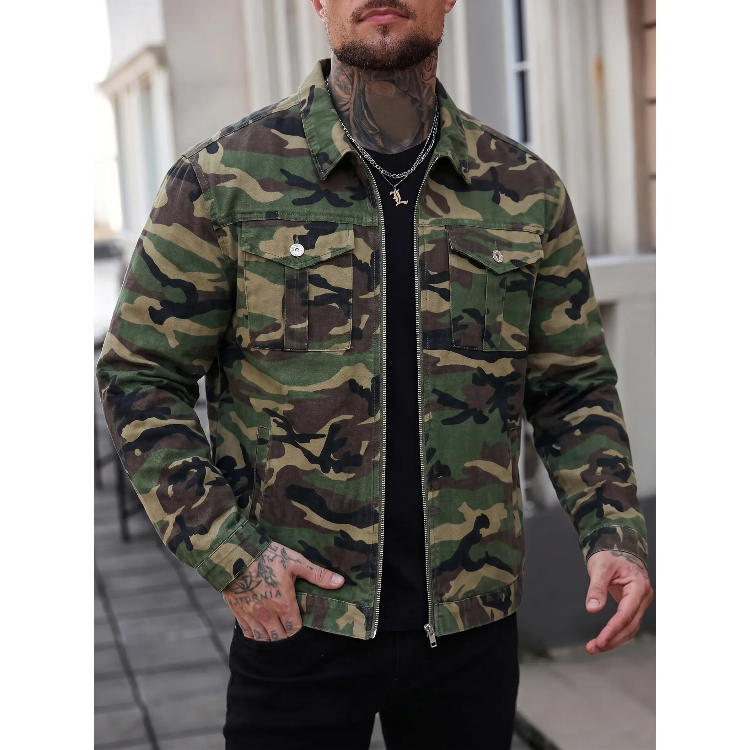 Men's Military Style Camouflage Jacket - Green Brown Print, Long Sleeves, Zipper Closure, Classic Collar, 2 Button Chest Pockets, Basic Menswear Outdoor Outerwear for Streetwear, Casual Outfits (Pairs with Sneakers, Sweatshirts)