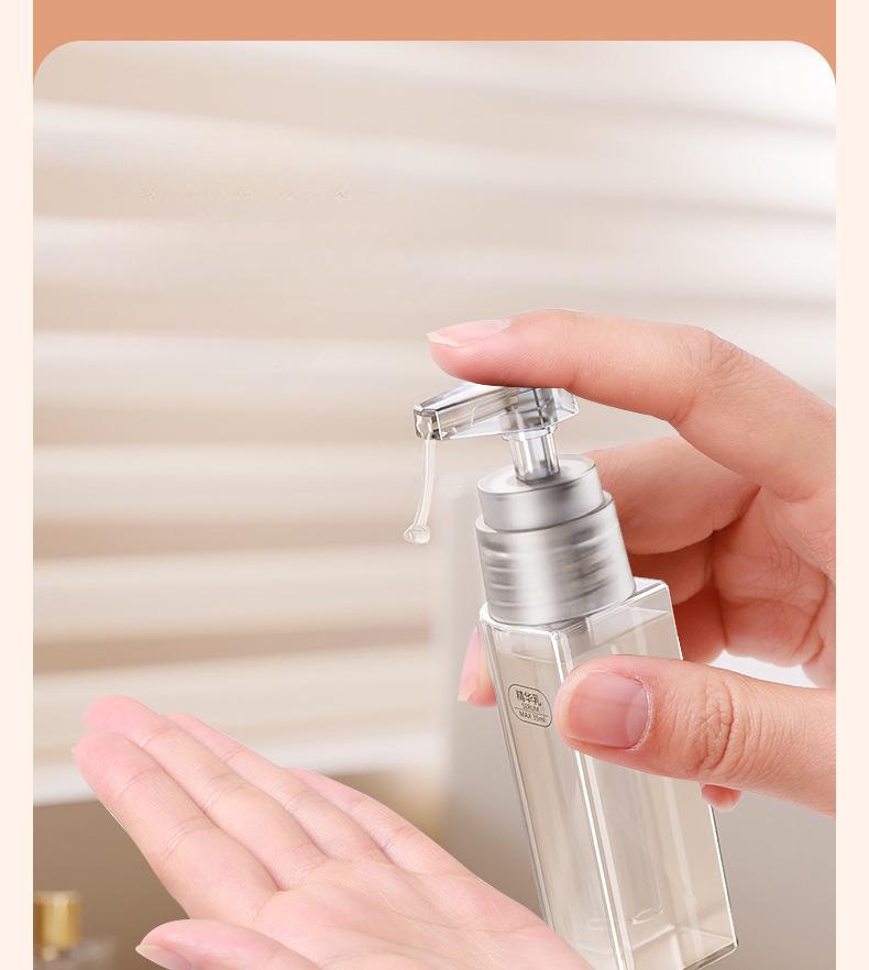 4-in-1 Travel Dispenser Bottle for Toiletries Portable Cosmetic Shampoo Storage Lotion Compact Plastic Container Wholesale Easy Press Smooth Flow