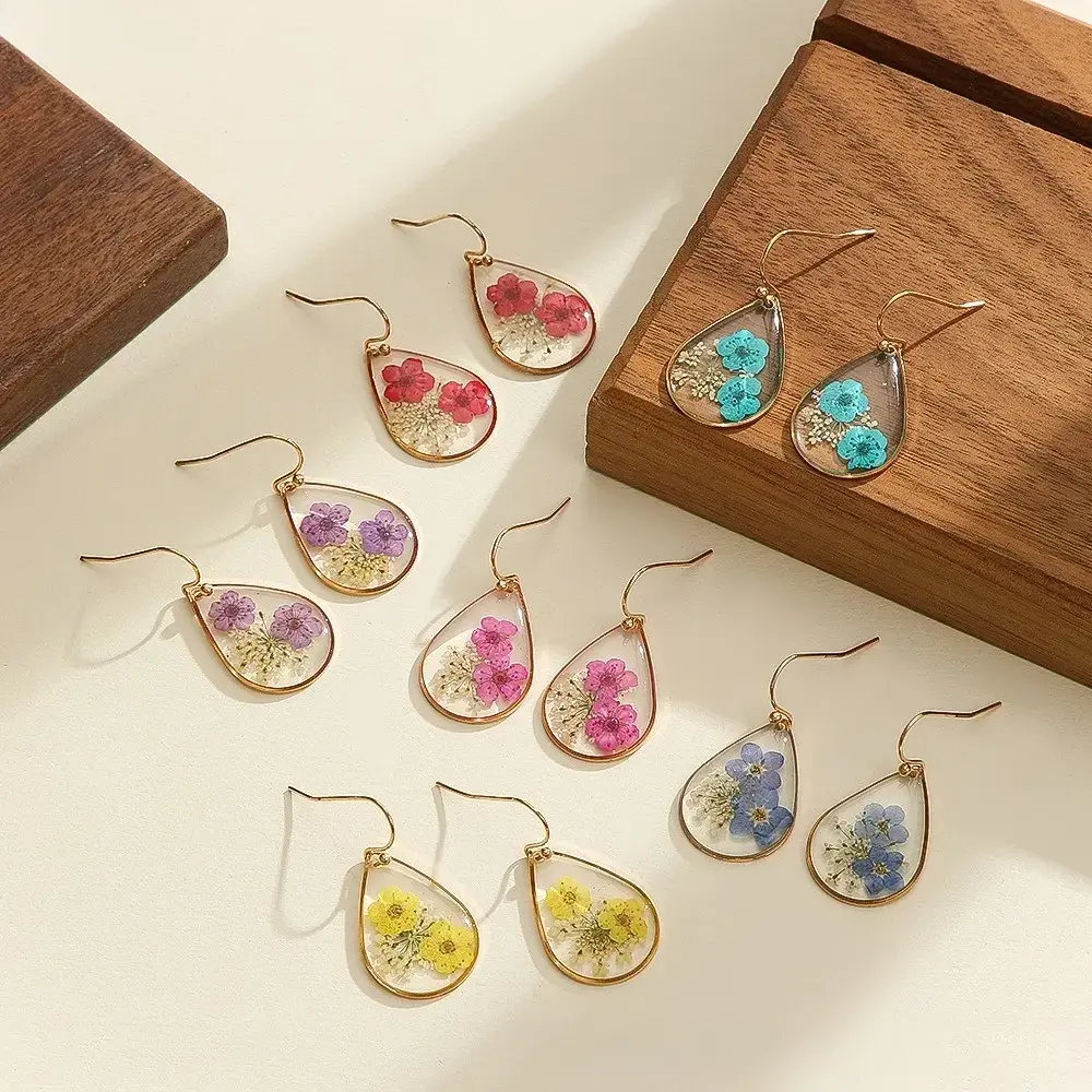 Forget-Me-Not Dried Flower Resin Stud Earrings Starry Sky Design Elegant Ear Accessory Lightweight Styling Ornament For Daily Casual Vacation Outfit Matching Holiday Gift Present