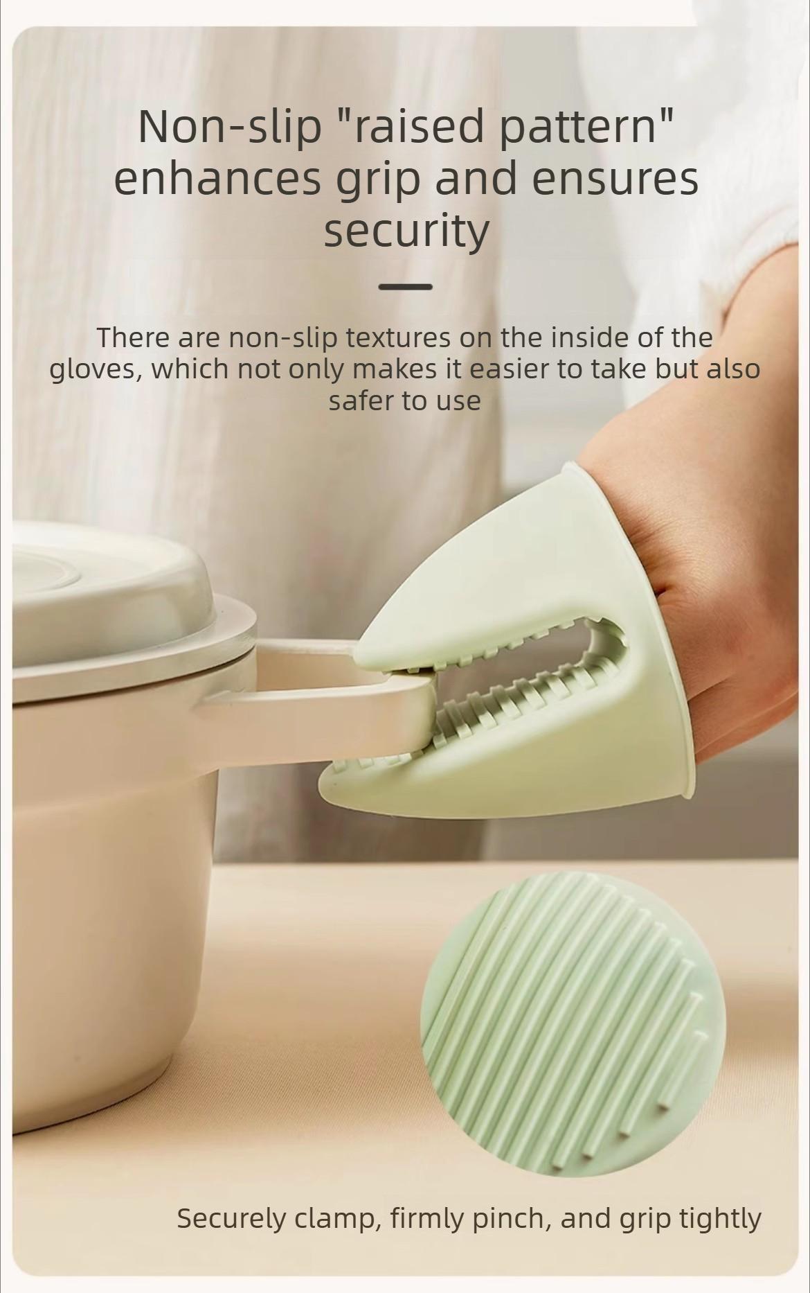 2PCS Thickened silicone heat-insulating and anti-scalding gloves for kitchens, households, high-temperature resistant ovens, microwave ovens, and baking ovens.