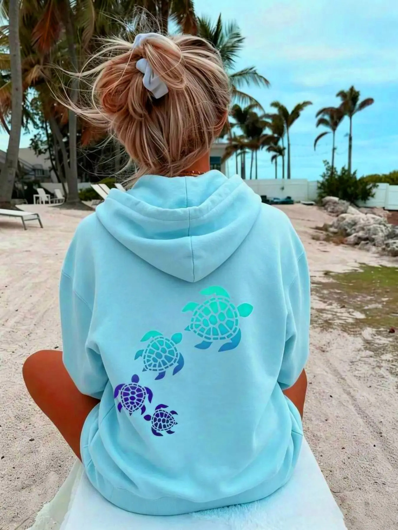 Women's Lightweight Hooded Sweatshirt, Ocean Print, Colorful Turtle Pattern, Casual Fashion, Fall Winter, Comfortable Fit, Campus Sports Outdoor Wear