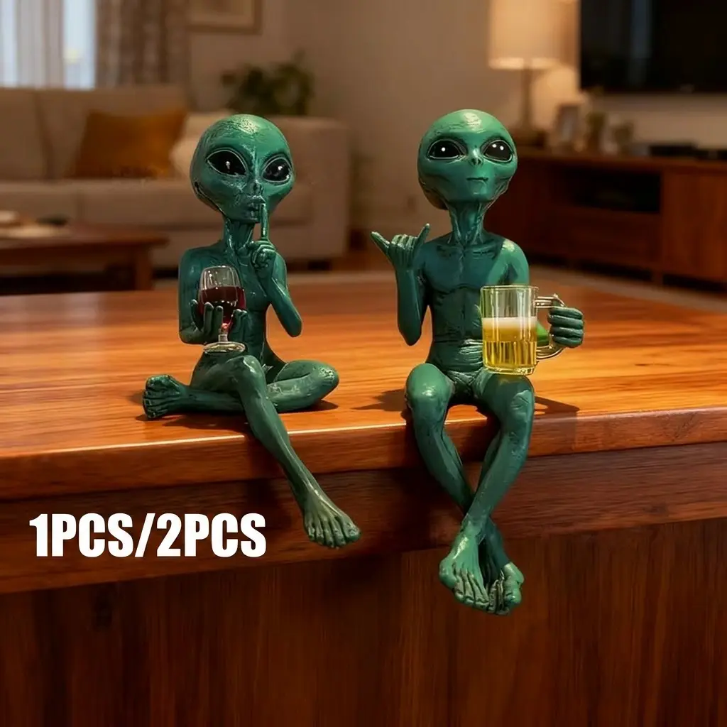 Alien Resin Figurine Ufo Indoor Outdoor Garden Decoration Small Statue, Decorative Sculptures, Home Decor, Unique Alien Collectible, Perfect Gift Idea