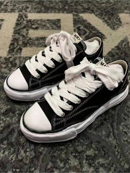 Maison Mihara Yasuhiro 2025 New MMY Classic Non-slip Lightweight Low-top Shoes, Campus Skate Shoes, Women's Classic Low-top Canvas Shoes, White Pleated Style, Men's and Women's Sneakers