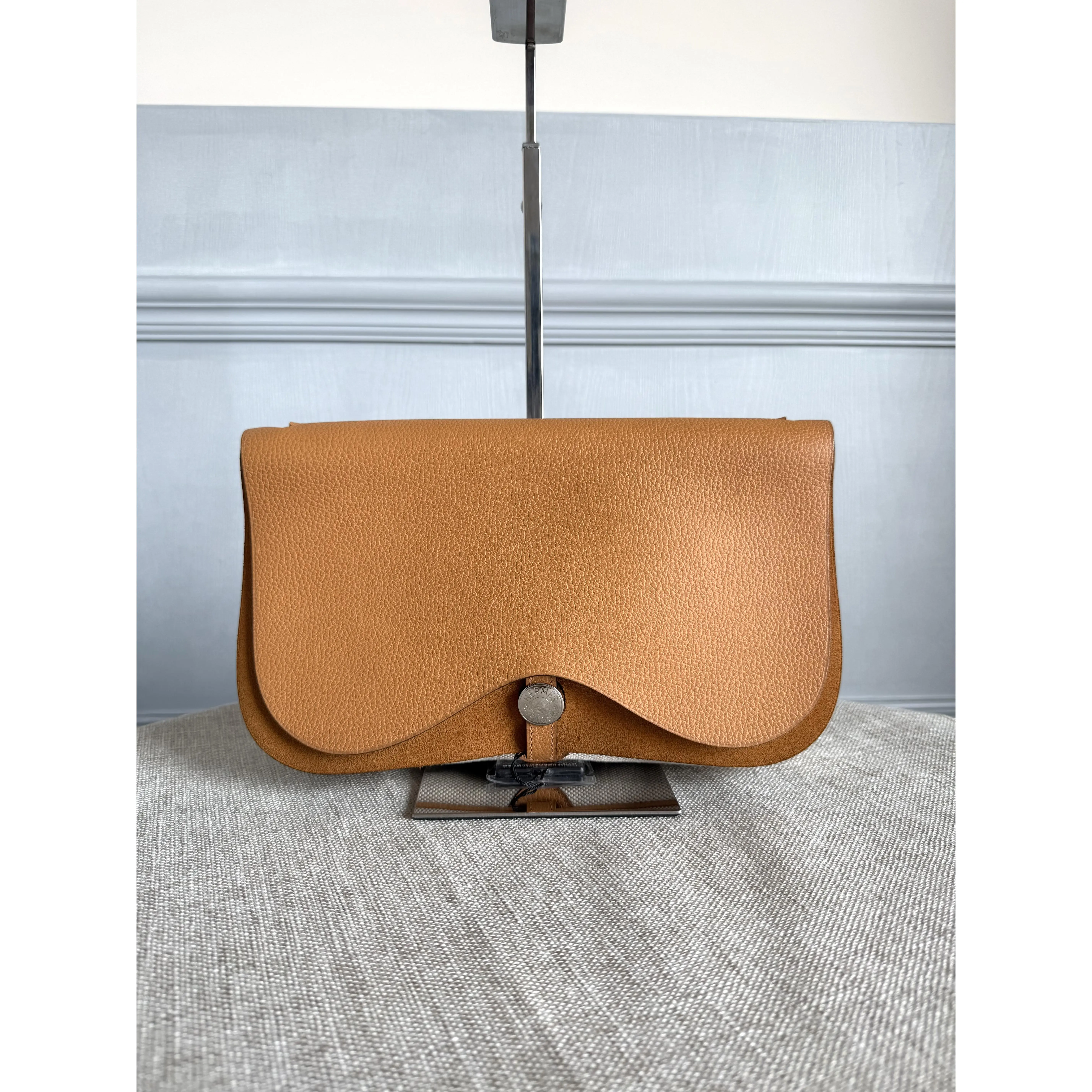 Pre-owned HERMÈS Colorado Brown Leather Saddle Shoulder Bag Single Strap Crossbody Bag Palladium Hardware COA