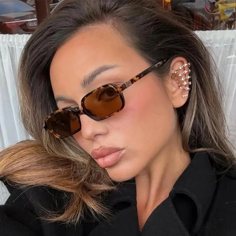 Brand Designer Rectangle Sunglasses Women Luxury Vintage Small Frame Square Black Eyewear Summer Traveling Shades Oculos