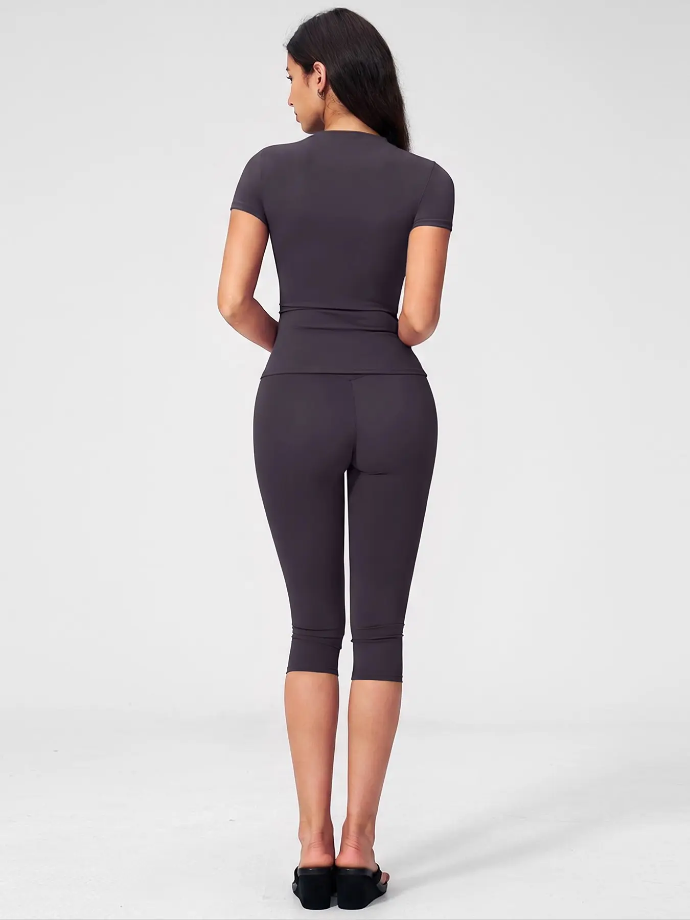 1Set Women's Workout T-shirt Capri Leggings Capris Yoga Pants High Waist Short Sleeve T-shirts Slim Fitness Yoga Suit for Gym Sports Daily wear All Seasons Yoga Sportswear Set