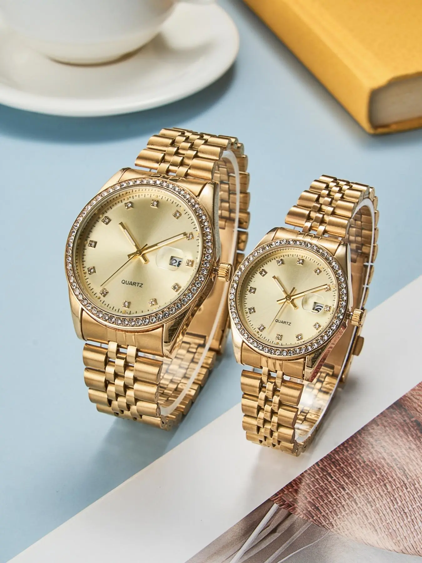 Luxurious Diamond Couple Watches, Fashionable Stylish Watch, Round Analog Quartz Watch Set, Alloy Case, Mineral Glass Dial, Perfect Gift