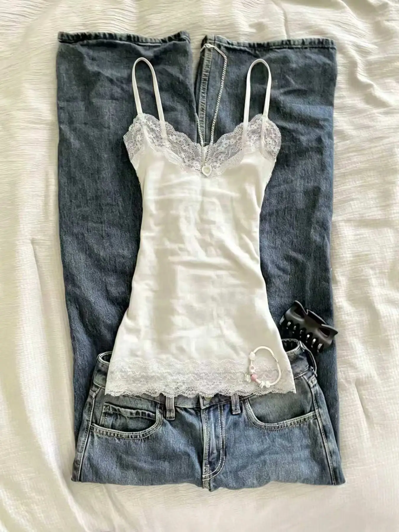 Simple Solid Color Lace Patchwork Camisole Top for Women, Versatile V-Neck Adjustable Straps Daily Wear