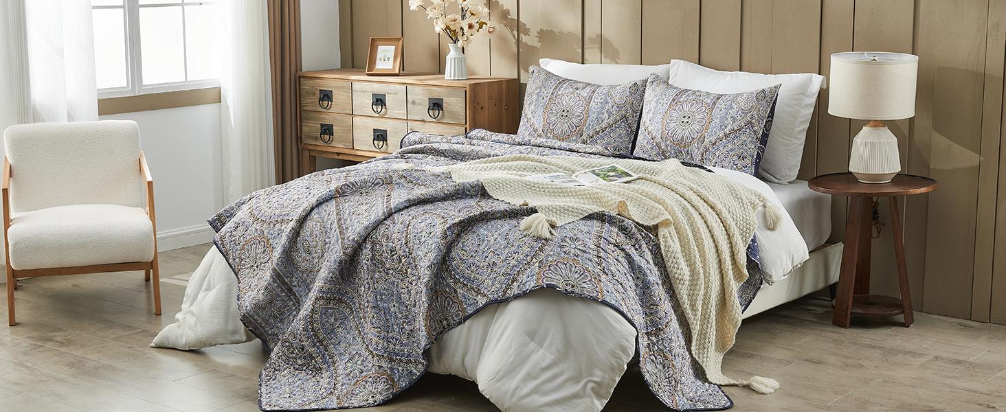 Vibrant Boho King Size Reversible Bohemian Striped Bedspread Comforter Microfiber Coverlet Bedding Set with Pillow Shams