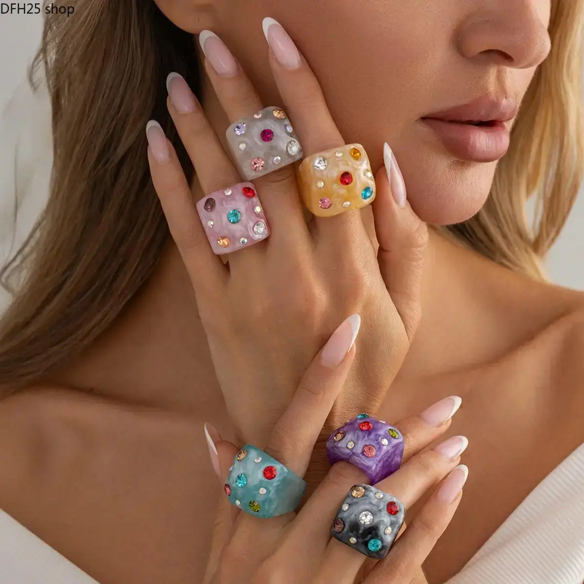 Chunky Resin Dome Ring for Women, Colorful Rhinestone Statement Jewelry With Artistic Design, Adjustable Fashion Ring Accessory for Parties, Dates and Daily Wear