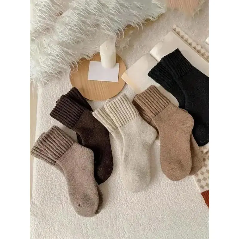 Women Thick Thermal Wool Crew Socks, Solid Color Ribbed Cuff Warm Winter Mid Calf Socks, Soft Cozy Casual Daily Socks Fit EU 36-39, Multiple Neutral Tone Colors