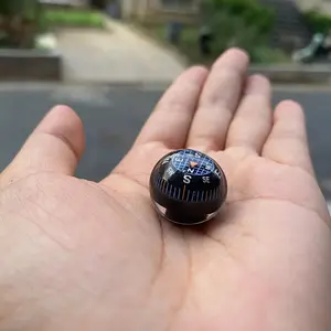 Ball-Shaped Compass Made of High Refractive Index Plastic, No Flint or Magnesium Rod, Battery-Free Operation, Ideal for Outdoor Use