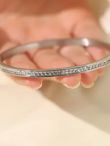 Full Star Bracelet, Trendy Fashion Accessory, Decorative Jewelry Piece, Perfect for Daily Wear, Stylish and Eye-Catching Design