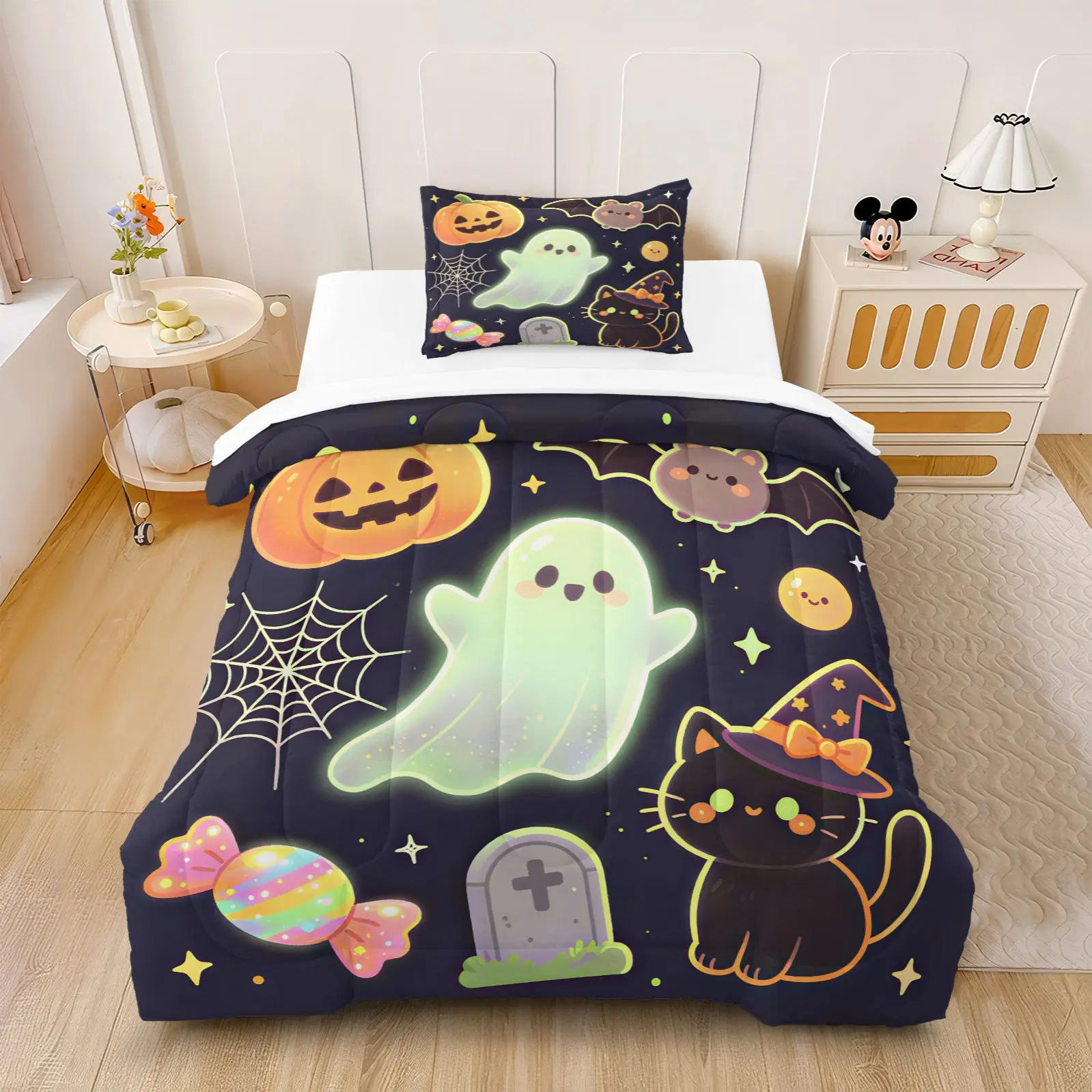 2/3Pcs Halloween Comforter Set, Cute Spooky Cartoon Print, Plush All Season Quilt With Filling No Pillow Insert