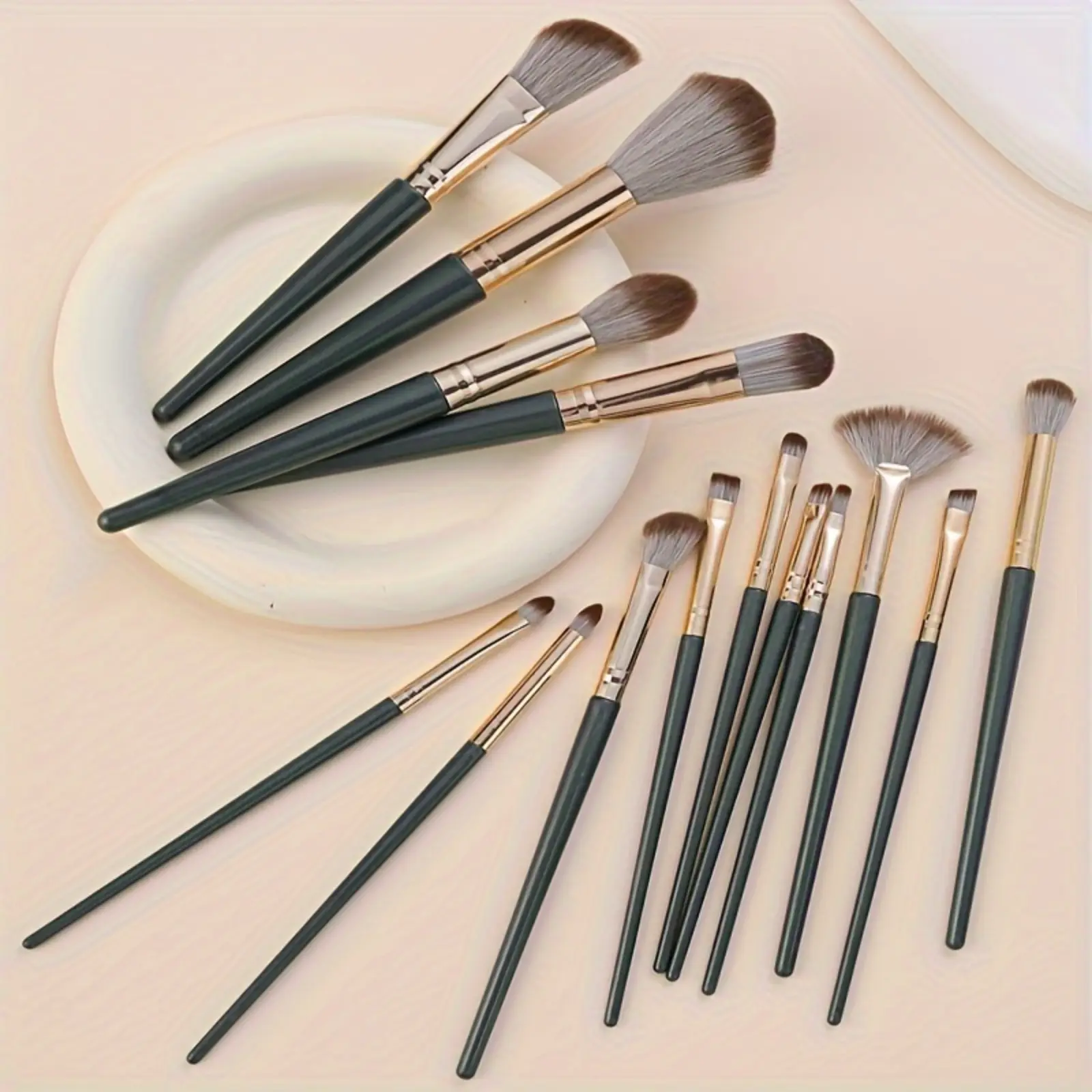 14pcs Plush Makeup Brush Set, Powder Brush, Full Set of Eyeshadow Brush, Blush Brush, - Soft, Gentle, High Quality Nylon Bristles, Beauty Makeup Tools - Suitable for All Skin Types