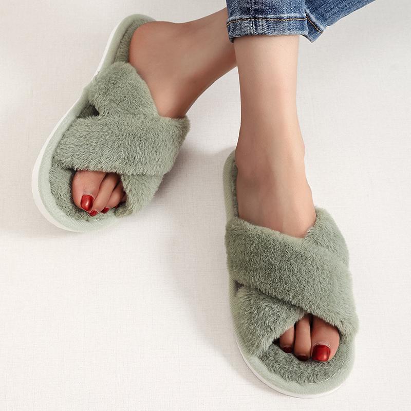 Autumn Winter Fluffy Fur Slippers Women Lightweight Cross Band Plush Slides Woman 2026 Open Toe Flats Fuzzy Home Slippers Female