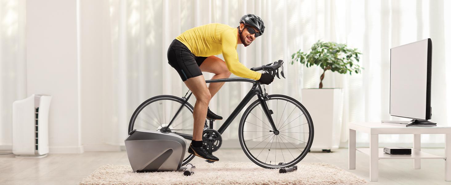 Baleaf Mens 4D Padded Bike Shorts Cycling Shorts with Phone Pockets Zipper UPF 50+ Reflective Mountain Biking Gear