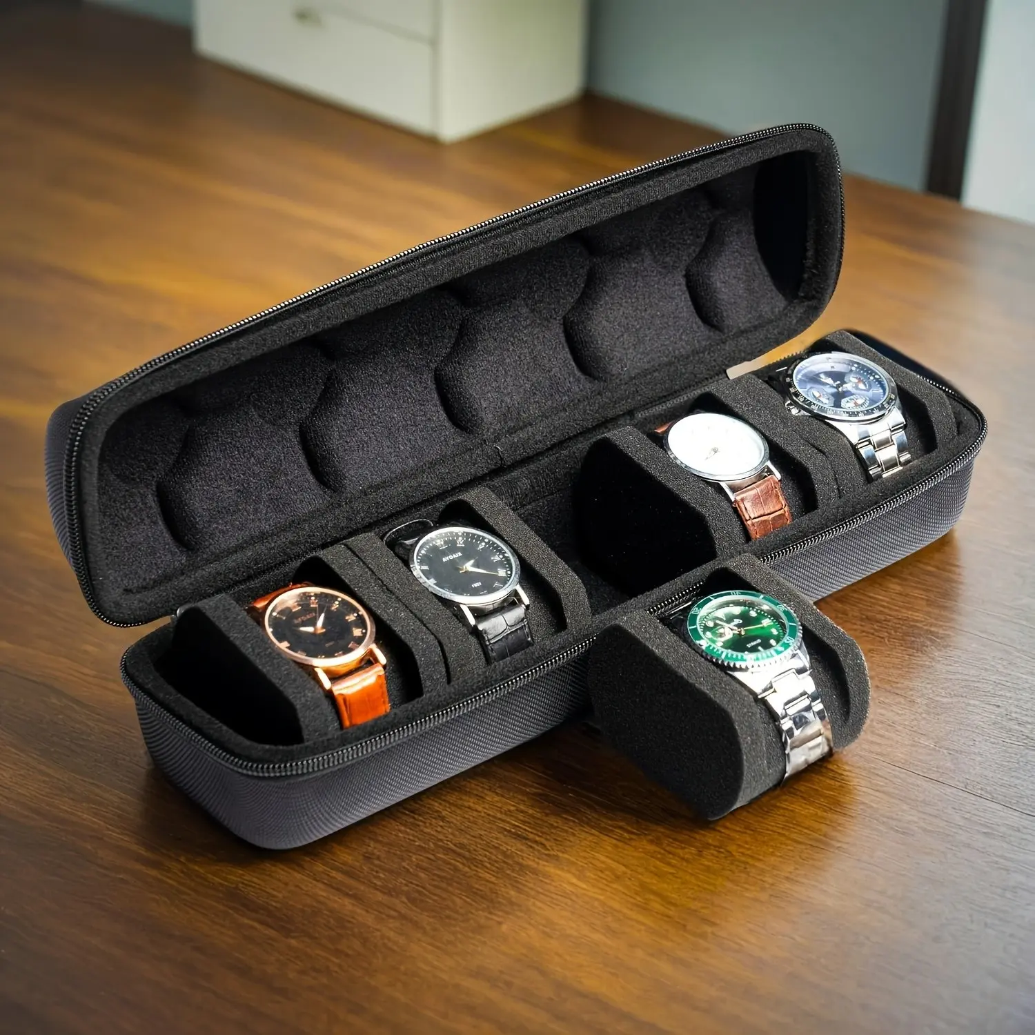 Hard Shell Watch Box with Soft Pad, 5-Piece Watch Storage, Portable Travel Home Organizer, Ideal Gift for Collectors