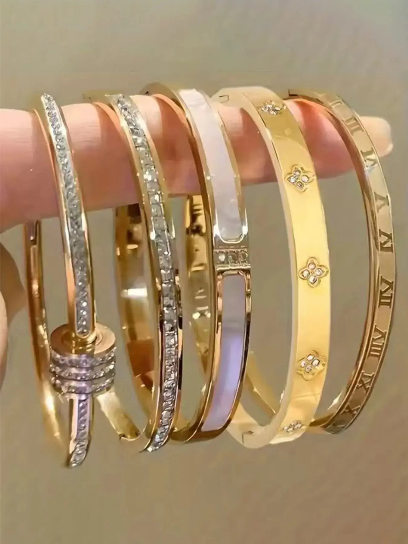 5-Piece Waterproof Titanium Steel Layered Bracelet Set, Rhinestone Star Design, Unisex Jewelry, Stackable, Elegant, High Quality, Fashion Bracelets