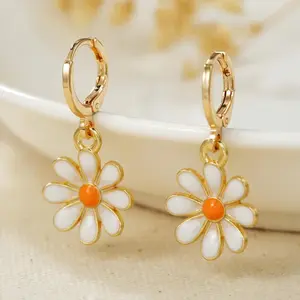 White Little Daisy Flower Earrings, Like Summer Spirits; Orange Core White Flowers, Each One Hides a Unique Romance and Lights up Daily Life