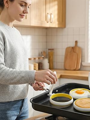 4-Pack Non-Stick Silicone Egg Rings with Foldable Handle, Round Egg Mold for Breakfast Sandwiches, Egg McMuffins, Pancakes, Frying Eggs – Griddle Accessories for Cooking Egg Forms