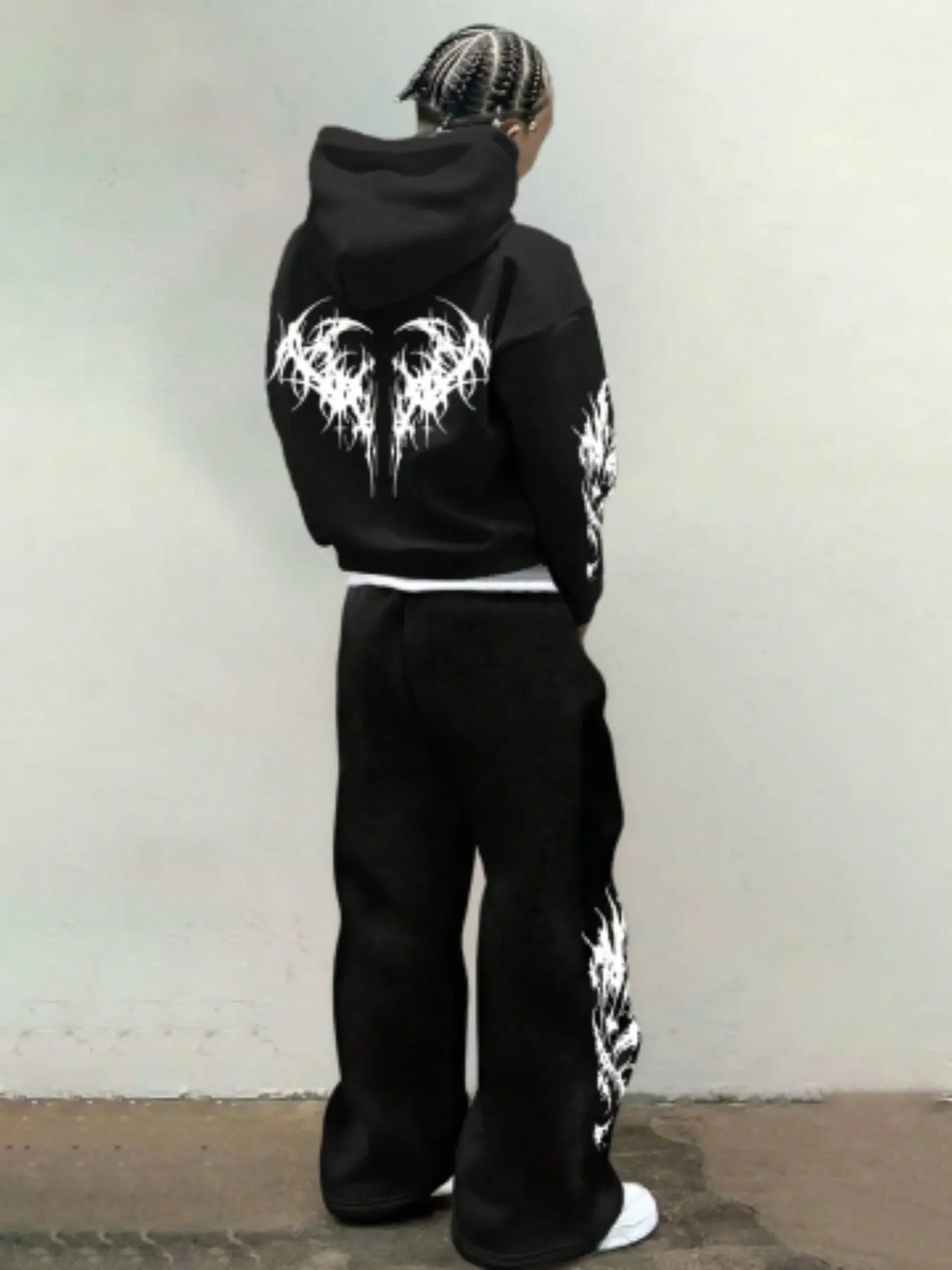 Men's Gothic Heart Pattern Hoodie and Drawstring Wide Leg Pants Set, Casual Fitted Spring & Fall, Trendy Graphic Sweatshirt