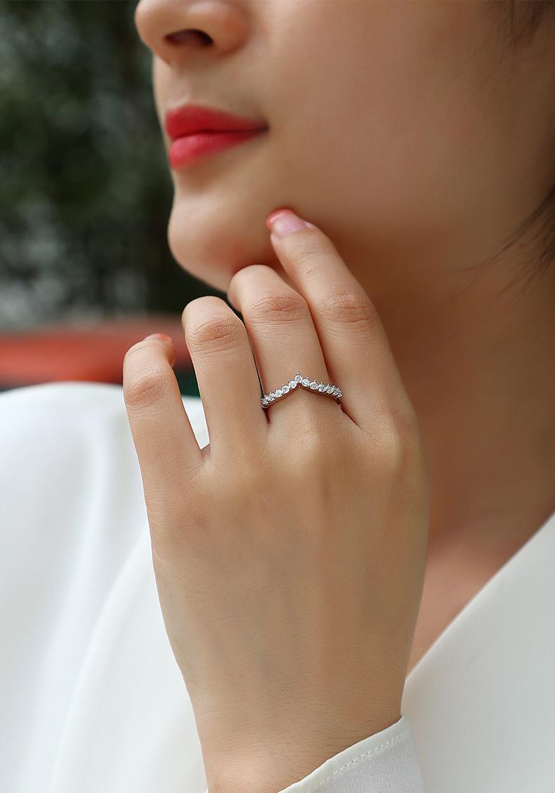 [Embrace] Synthetic Moissanite Ring Sterling Silver with 18K White Gold Plated Shiny Lab Create Diamond Band Promise Rings for Wedding Engagement Gifts for Women Birthday Anniversary Party Gifts