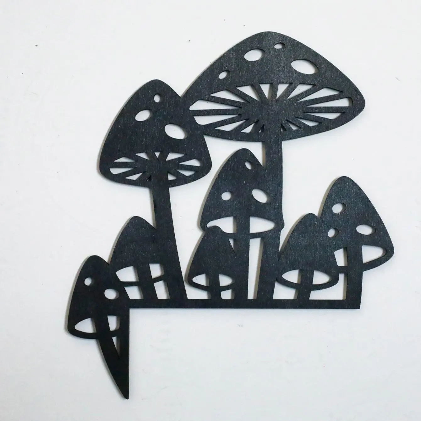 Mushroom Design Hanging Decor, Gothic Style Wooden Hanging Decor, Unique Door Hanging Decor, Door Frame Decor, Home Decor for Country and Bohemian, Hangable, Wall Hanging Ornament