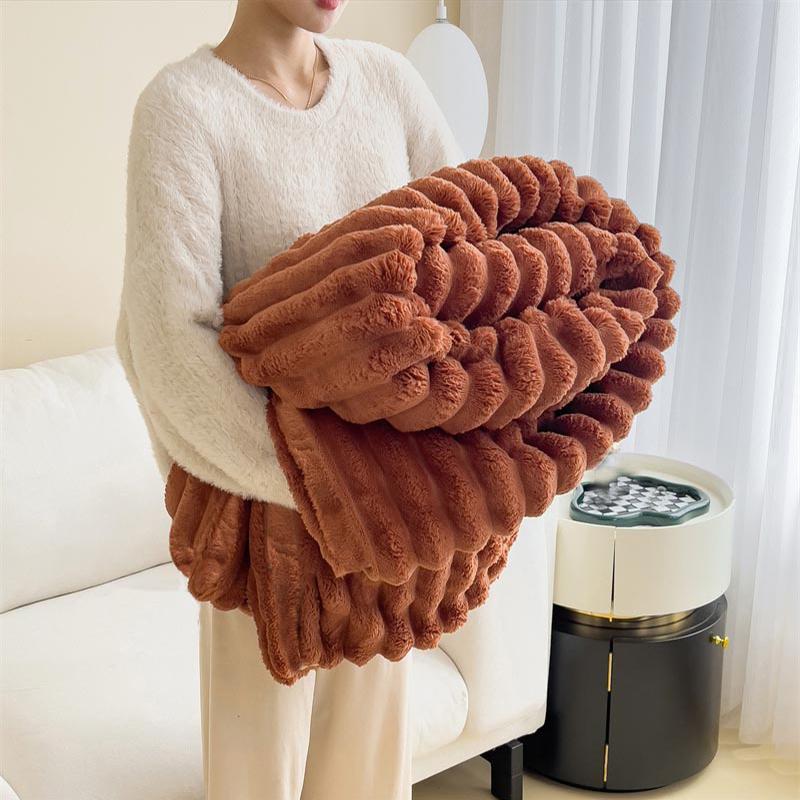 Solid Color Thickened Throw Blanket, 1 Count Soft Comfortable Sofa Blanket without Pillowcase, Warm Home Bedroom Dormitory Office Bedding, Valentine's Day Gift, Fluffy Blanket