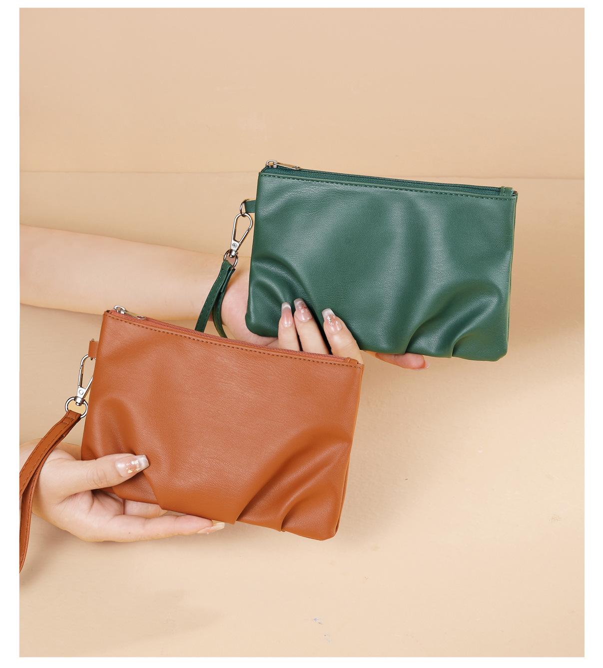 Cloud Shoulder Bag for Women Trendy PU Leather Summer Purse Lightweight Armpit Crossbody Bag with High-End Daily Essential